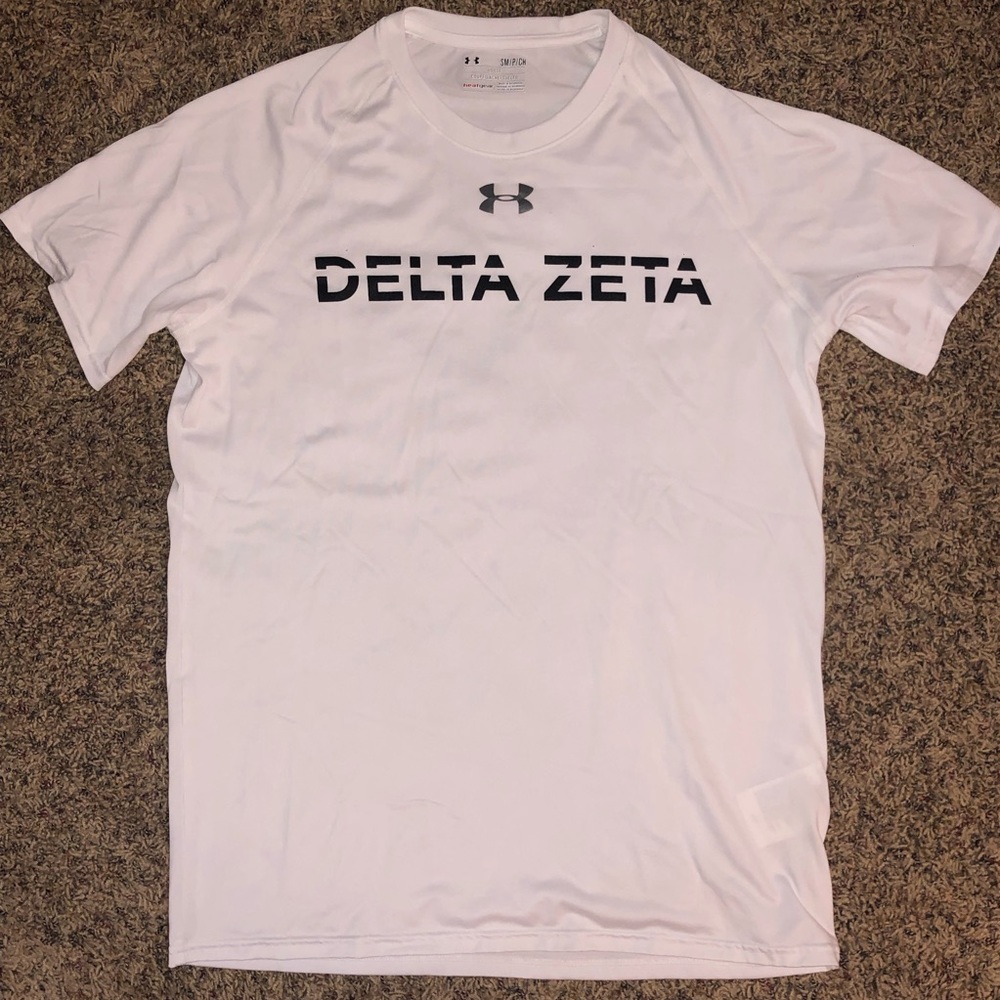 Under Armor Delta Zeta T-shirt size S